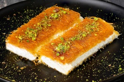 coarse Kunafa With cream ( bain nareen)